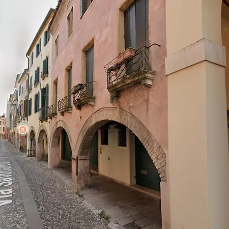 Welc-om Savonarola River View