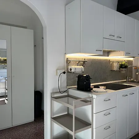 Welc-om Savonarola Open Space Apartamento