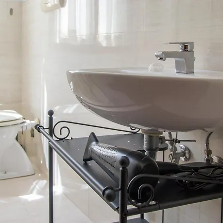 Welc-om Savonarola Open Space Apartamento