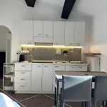 Welc-om Savonarola River View Apartman *