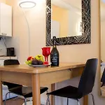 Welc-om Savonarola River View Apartman Padova